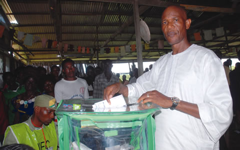 Oke votes, urges INEC to resolve malfunctioning card readers