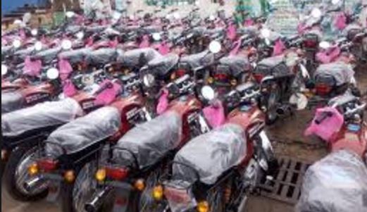 Ondo AD distributes motorcycles to members
