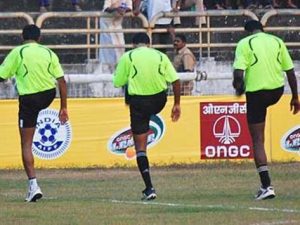 Referees exrecise, backing camera