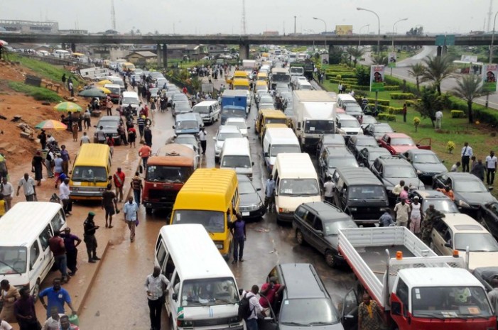 Traffic: Lagos motorists, Commuters groan as repair works begin