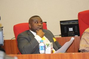 AMNESTY-FOR-LOOTERS-My-disagreement-with-Senator-Bassey-Albert-Akpan-e1464259088645