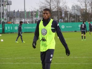 Victor-Osimhen-training-at-Wolfsburg