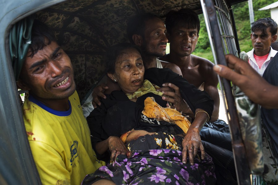 Myanmar violence : Rohingya refugees build shelters on Bangladesh govt. land