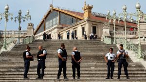 france-security-marseille-police
