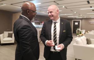 Melvin-Pinnick-and-Gianni-Infantino