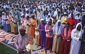 Muslims celebrate Eid-el-Fitr to mark end of Ramadan fast