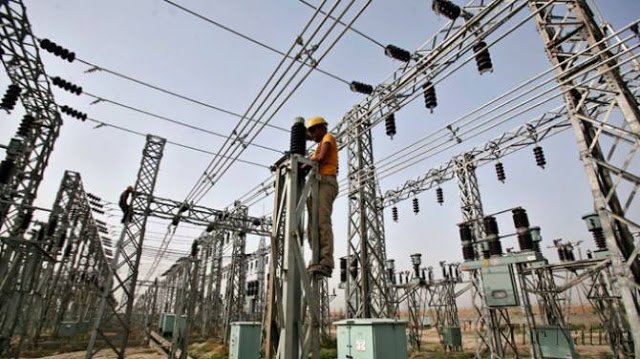 Nigerians continue to groan over frequent power outages