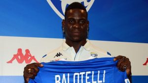 Mario Balotelli signs for hometown club Brescia