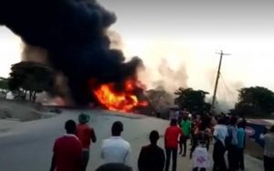19 killed in Uganda fuel truck explosion
