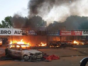 Car-Shop-on-fire
