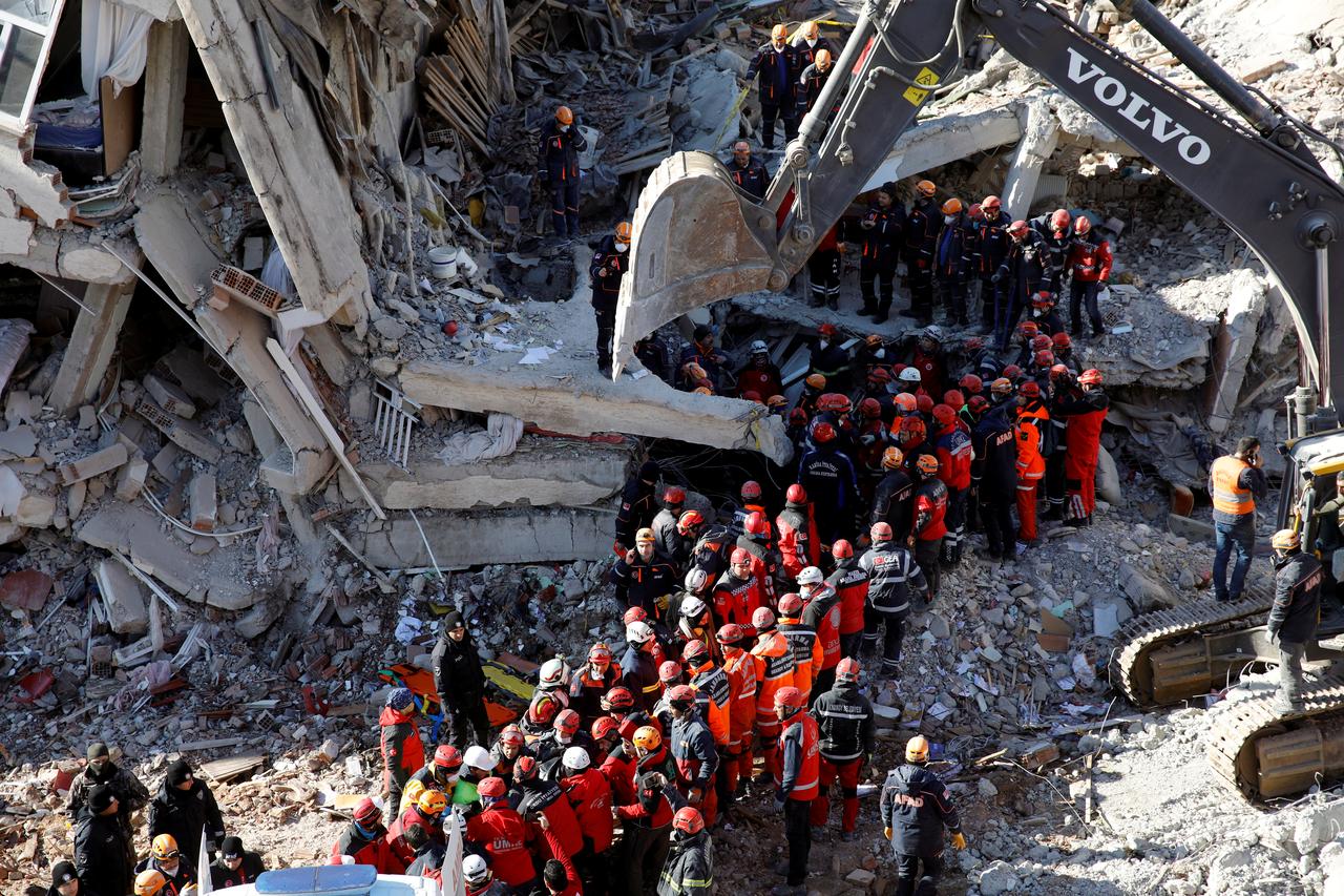 Death toll from Turkey quake hits 35