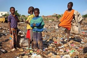 Nigeria-Extreme-Poverty-696×464
