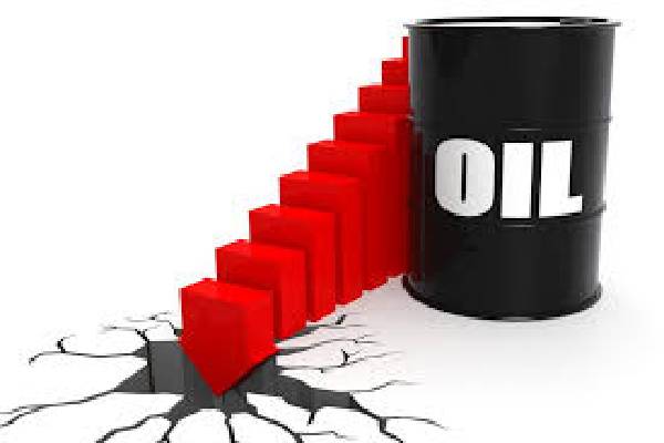 Oil prices tumble on demand collapse, Brent at 1999 lows