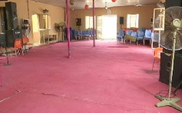 Empty churches, online services mark Easter during lockdown