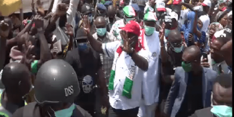Edo 2020: PDP receives defectors in Owan East LGA