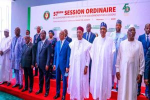 Buhari-ECOWAS1_750x499