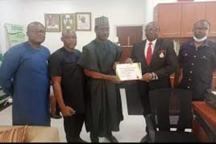 Jarigbe_Agom_750x499