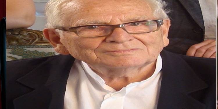 Designer, Pierre Cardin, dies at 98