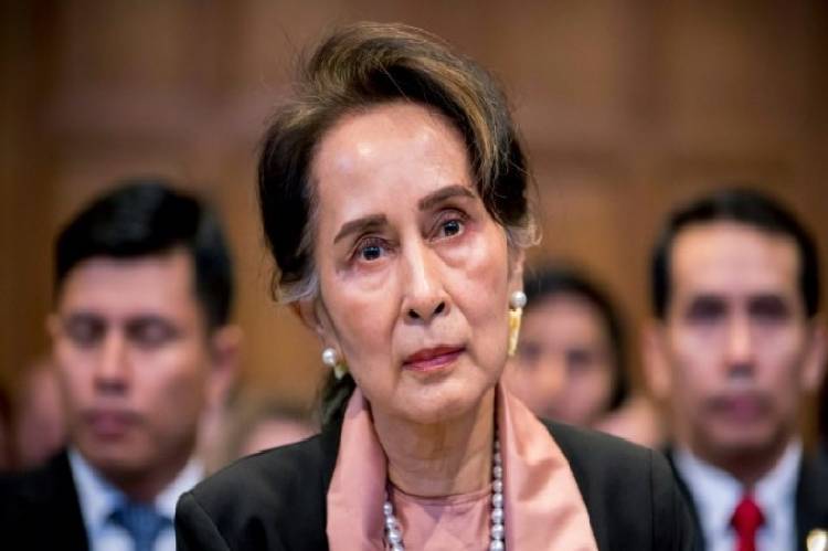 Myanmar junta accuses Suu Kyi of taking $600,000 illegal payment