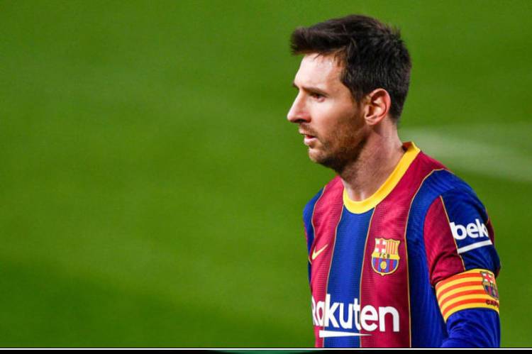 Messi reportedly agrees new two-year contract with Barcelona 