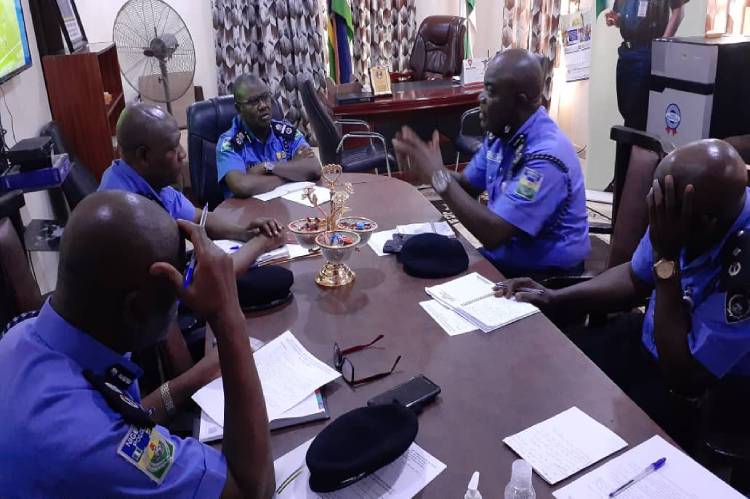Latest News about Northwest Security in Nigeria : Police to partner Hunters, Vigilantes