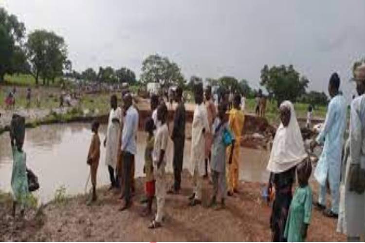 Latest Breaking News about Bauchi State: 2 missing, Others stranded as flood cuts Bauchi-Ningi-Kano road
