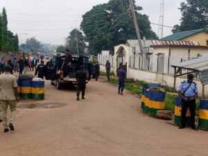 El-Zakzaky, Wife escorted by heavy security to court