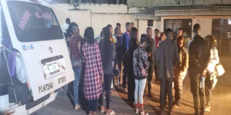 Latest Breaking News about JOS Crisis: Governor Ifeanyi Ugwuanyi evacuates Enugu students in UNIJOS