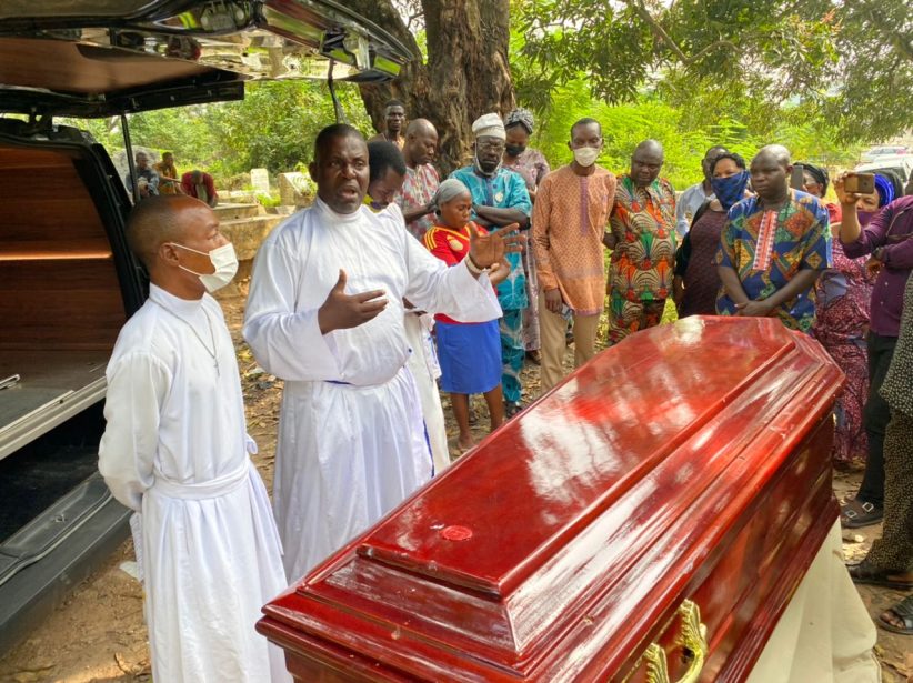 Itunu Babalola buried in Ibadan amidst tears