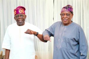 Asiwaju visits Aremo Osoba in Ikoyi after knee surgery