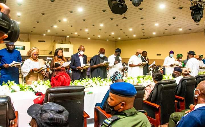 Gov Akeredolu swear-in new Commissioners, Special Advisers, DG