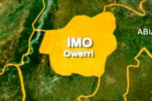 Gunmen kill 2 police personnel in Imo, Burn Police Station in Owerri