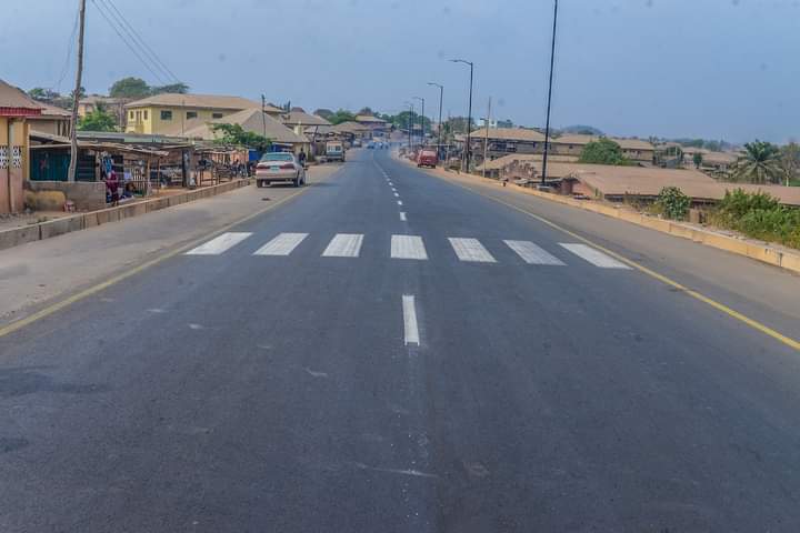 Makinde inaugurates rehabilitated 5.25km Gedu-Oroki-Asipa road