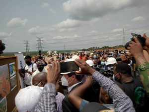 PHOTOS: FG delegation inspects ongoing Second Niger Bridge