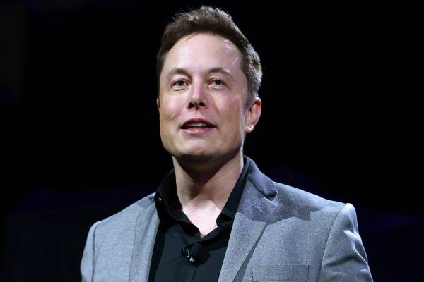 Elon Musk purchases a 9.2% stake in Twitter