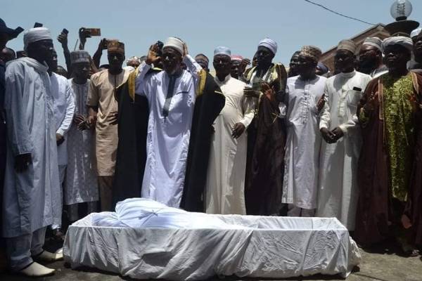 Alaafin of Oyo, Oba Lamidi Adeyemi laid to rest in Bara