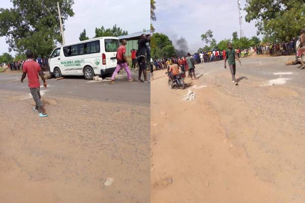 Angry Youth attack convoy of Southern Plateau Senator ,burn Journslist bus