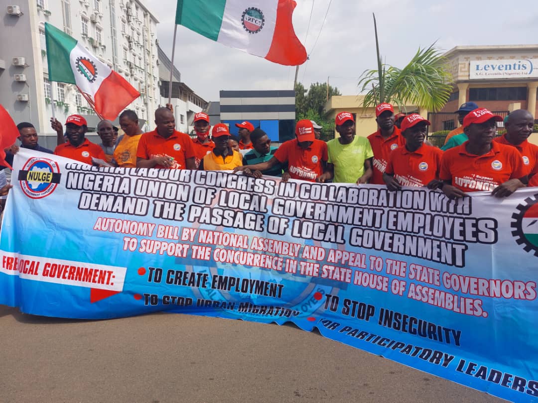 NLC pickets venue of Govs’ meeting in Abuja over LG autonomy