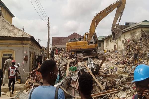 At least 8 dead, dozens rescued in Lagos three-storey building collapse