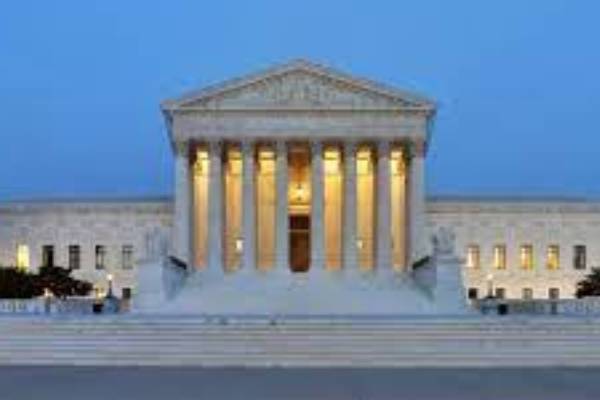 US Supreme Court Overturns Roe Vs Wade