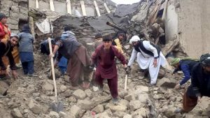  Rescuers struggle to reach survivors in Afghanistan quake