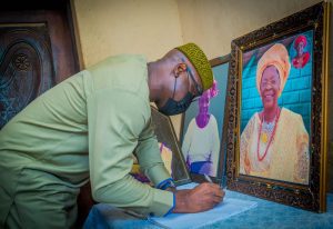 Ekiti gov-elect pays condolence visit to SDP stalwart, Ogunleye over mother’s death
