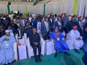 Updated: Presidential candidates sign peace pact