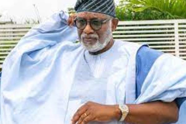 Akeredolu on Alumni