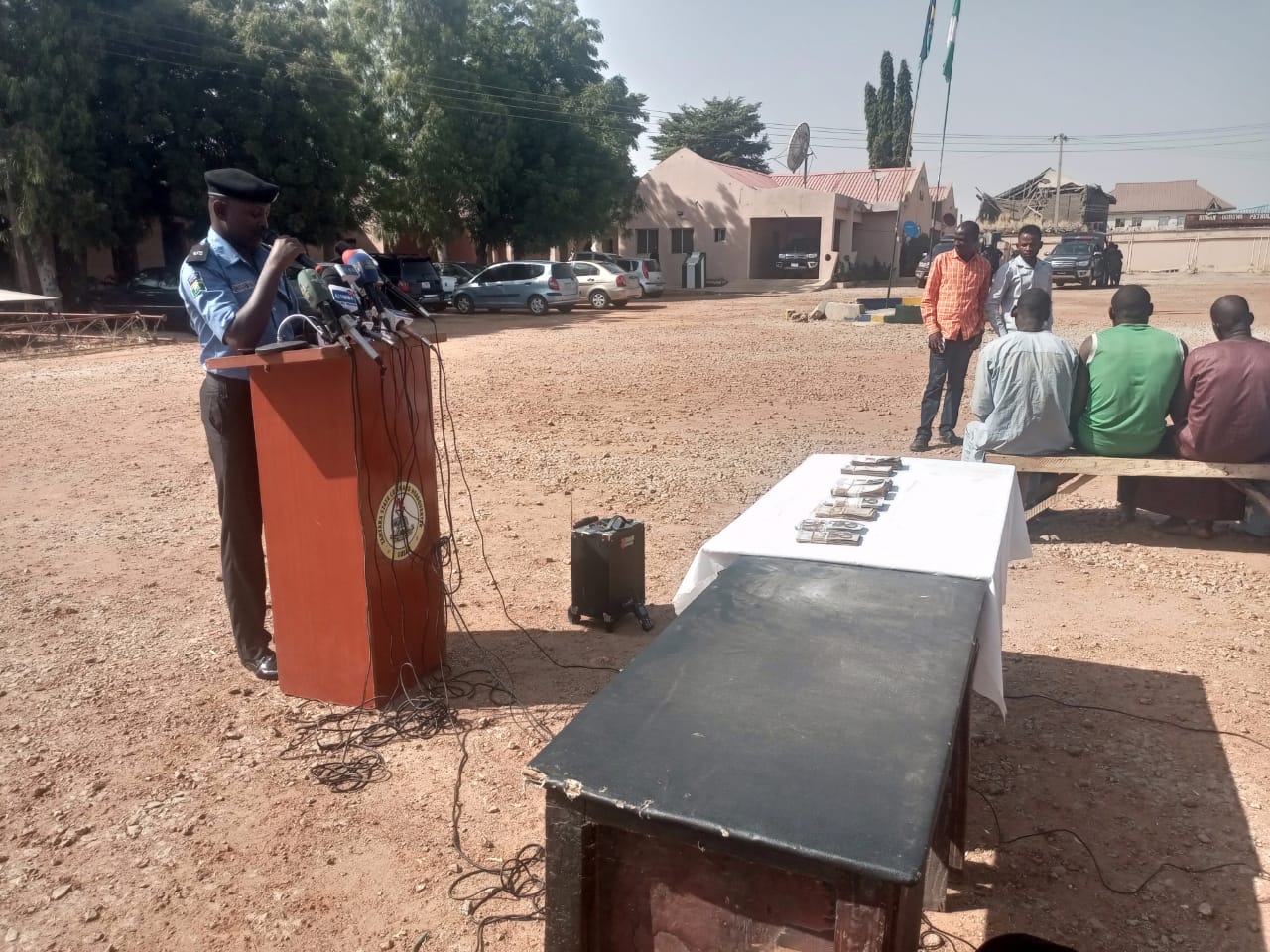 Police arrest female gun runner, six bandits in Zamfara