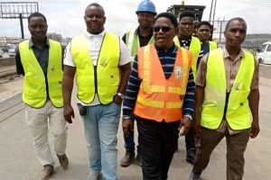 Contractor to deliver Lagos-Ibadan Expressway April Ending – Fashola