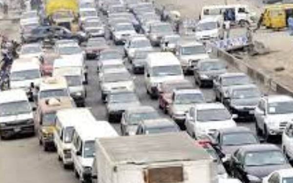 3 DIE IN ACCIDENT ON LAGOS-IBADAN EXPRESSWAY