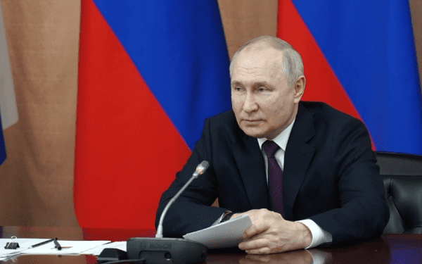 Russia bans 500 Americans from entering country as tensions with Ukraine soar
