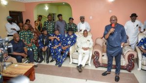 Fubara-at-the-home-of-Omehia-a-former-governor-of-Rivers