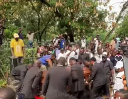 The-remains-of-Allwell-Ademola-at-Atan-CemeteryIG@BroadwayYV